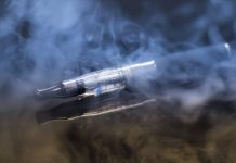 COEPRISS replica alerta sanitaria a la población sobre uso de “vapeadores”