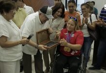 A Rosa María le Entregan las Llaves de la Ciudad de Mazatlán