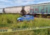 Quiso ganarle el paso al tren; pareja muere en Rosario, Sinaloa