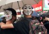 Llevar máscara no es delito’: miles protestan en Hong Kong tras prohibir su uso