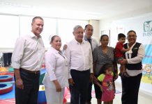 Anuncia AMLO basificación de todos los trabajadores de salud