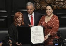Entregan Medalla Belisario Domínguez a Rosario Ibarra de Piedra