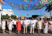 Con desfile autoridades municipales conmemoran 109 aniversario de la Revolución Mexicana.