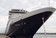 Visitan Mazatlán dos cruceros turísticos con 6,103 visitantes