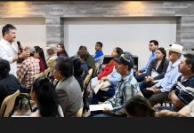 CUMPLE EL GOBERNADOR CON LA ENTREGA DE ESCRITURAS A 151 FAMILIAS