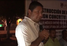 Alcalde abandera mega obra de calle en la sindicatura de La Concha, con inversión de 3.5 millones de pesos.