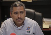 Trabajadores Tuvieron las Banderas de Huelga en las Manos