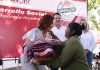 DIF Sinaloa y SEDESO inician entrega de apoyos invernales en Choix