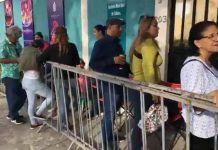 Madrugan para adquirir pulseras y estar en el festejo “Bienvenido 2020”