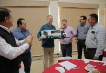 Da Quirino certeza jurídica a transportistas y ofrece ampliar programa de modernización