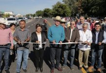 Quirino entrega segundo tramo de carretera a playa Las Glorias