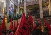 Posponen entrega de Medalla Bellas Artes tras agresión a activistas LGTB