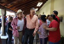 Inicia Quirino construcción de la carretera Majahual-Chametla