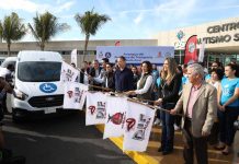 Quirino y la señora Rosy ponen en operación la Ruta Azul