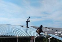Cumple Soto Grave con construcciones de techumbres en escuelas