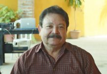 El Químico Benítez está ofreciendo diputaciones locales y federales para que apoyen su candidatura