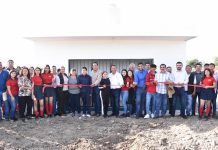 Entrega Geovani Escobar servicios sanitarios en escuelas