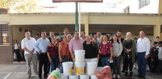 Confirma Agrupación «Una Mano Amiga» rezago e insalubridad en primarias de Mazatlán