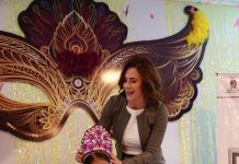 Rosy Fuentes corona a Lupita I reina infantil del CRRI Mazatlán