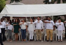 Autoridades municipales conmemoran el 199 aniversario del Día de la Bandera Nacional.
