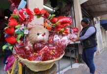 Gastan enamorados hasta $30 mil en regalos en San Valentín