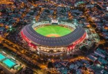 Instalarán pantallas afuera del estadio para las coronaciones