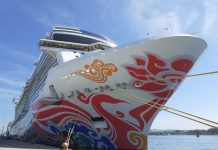 Arriban a Mazatlán dos cruceros turísticos con más de 7 mil turistas