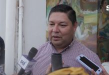 Emmet Soto Dice que Comprará sus Cachitos para el Avión Presidencial