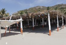 Con los ahorros se mantienen restauranteros de Isla de la Piedra