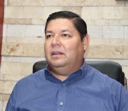 Anuncia alcalde escuinapense cierre de playas