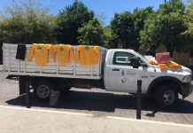 La SEDESU entrega vehículo para combatir incendios forestales en Cosalá