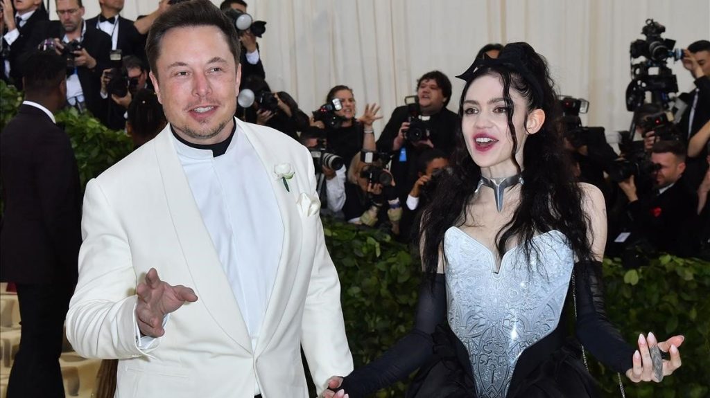 Elon Musk y la cantante Grimes llaman a su hijo X Æ A-12 | Sinaloa en Linea