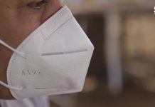 En agonía y desesperación; así viven familiares de pacientes con Covid