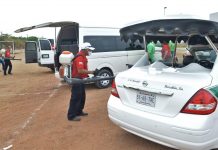 Desinfectan unidades del transporte público