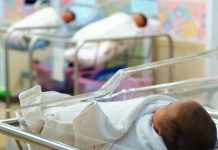 Trillizos recién nacidos dan positivo a coronavirus; sus padres no tienen covid-19