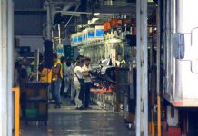 Confirman censos que la economía se despetroliza