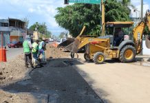 Avanza el bacheo en la línea derivadora de la Gabriel Leyva