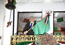 *El Dr. Pineda incluye nuevas arengas dedicadas al personal de salud en el Grito de Independencia*