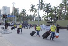 Se mantiene bloqueo en la principal avenida turística de Mazatlán