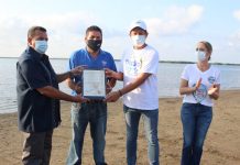 Carlos Gandarilla entrega certificación de Playa Limpia Sustentable a Las Águilas, Navolato