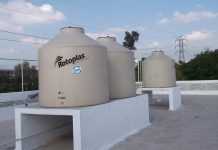 Recomienda Jumapam instalación de tinacos en casas