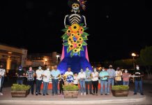 Dr.Manuel Pineda dio por inaugurada la tradicional catrina de más de 12 metros de altura