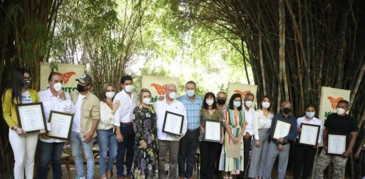 Quirino entrega el Premio al Mérito Ecológico Sinaloa 2020