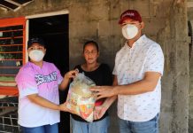 Atiende Soto Grave a vecinos de San Miguel de la Atarjea en la décima jornada de Servicios Públicos Municipales.