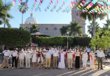 Autoridades municipales conmemoran el 110 aniversario de la Revolución Mexicana.