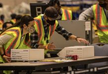 Trump utiliza fraude electoral como estrategia para que fallo conservador en la Corte lo favorezca, asegura Lila Abed