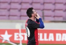 Castigan a Messi por su homenaje a Maradona