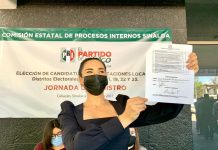 Elsy López se registra como precandidata del PRI para diputada por el distrito 22 de Mazatlán.