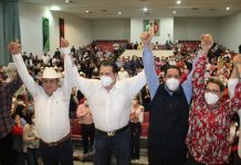 El precandidato a gobernador, acompaña a Faustino Hernández al registro como aspirante a la presidencia de Culiacán y a Diana Armenta en Guasave.