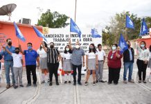 La escuela Telesecundaria de la comunidad de Cajón Verde, contara ya con un área techada para la impartición de educación física y actividades cívicas.